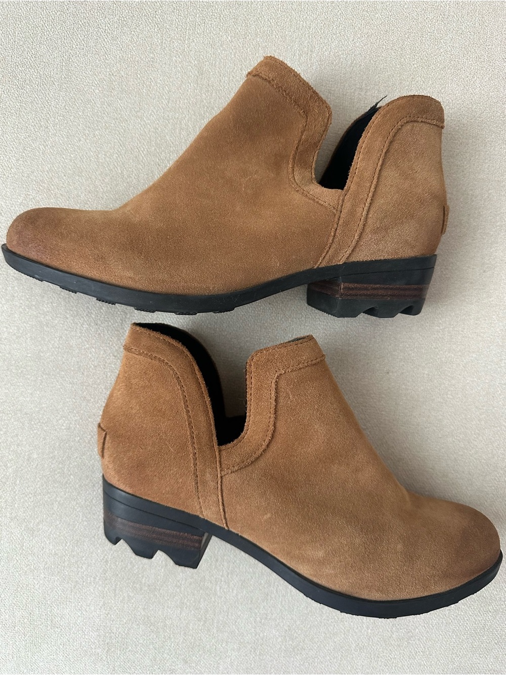 Sorel Camel Suede Lolla Cut Out Bootie - Picture 9 of 10